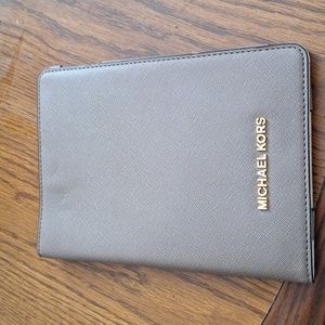 Michael kors IPad cover